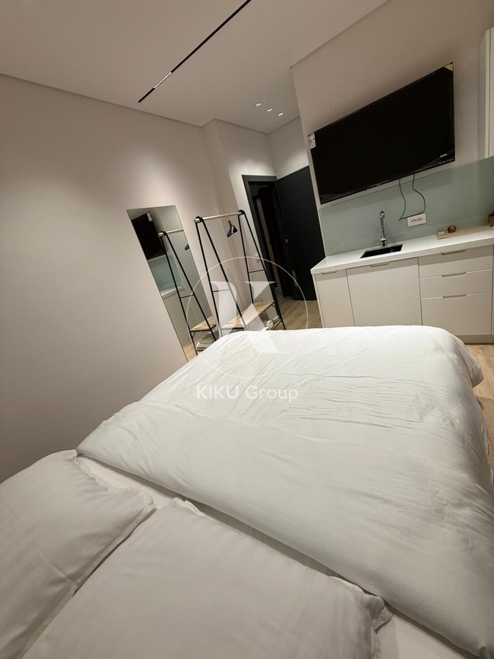 Jepen me qira 2 studio, secila me sipërfaqe 28 m².