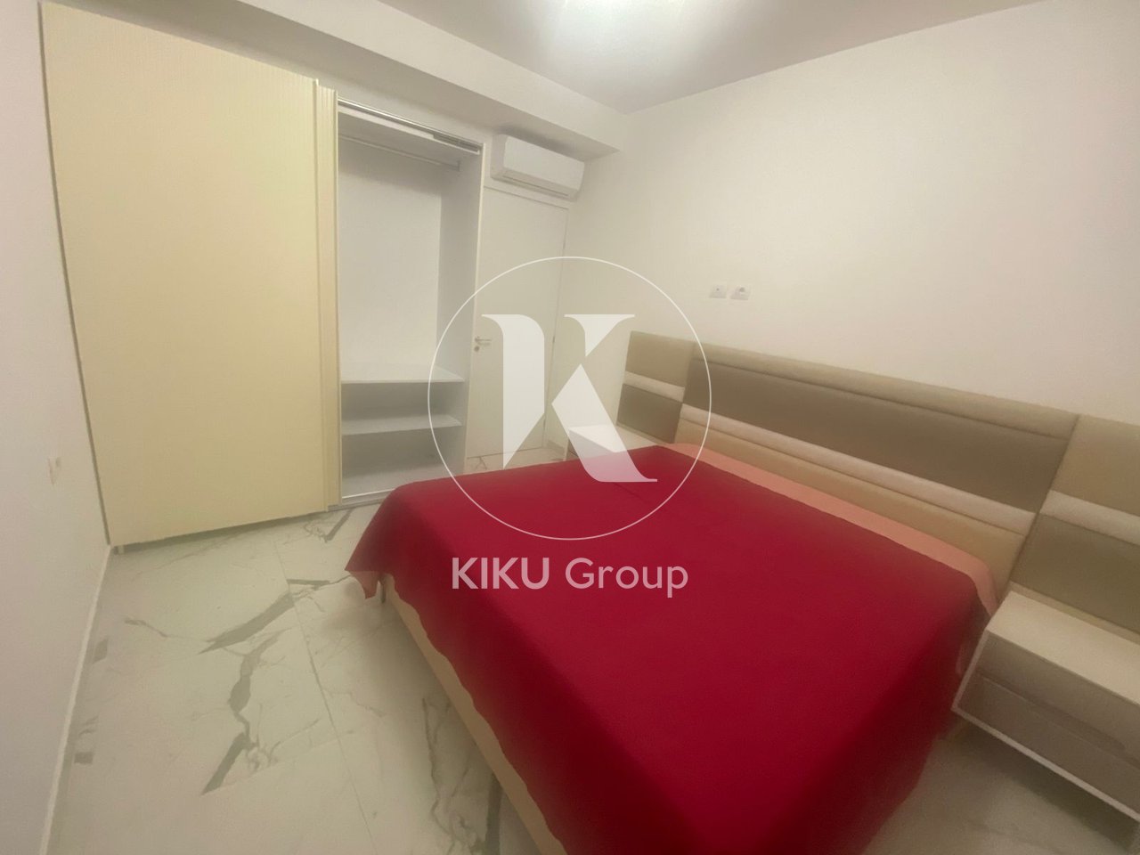 JEPET ME QIRA APARTAMENT 2+1+1 BALLKON Myslym Shyri