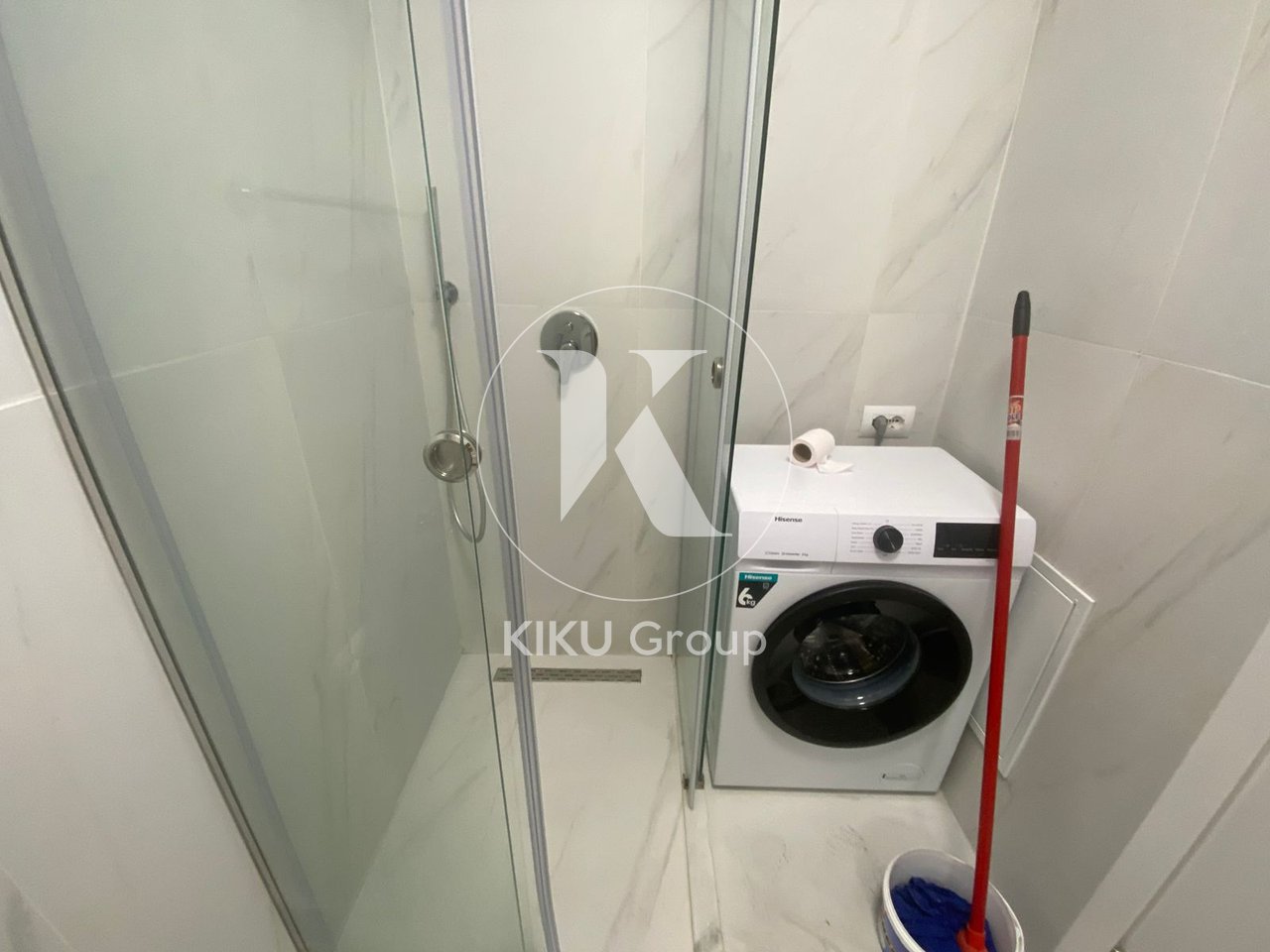 JEPET ME QIRA APARTAMENT 2+1+1 BALLKON Myslym Shyri