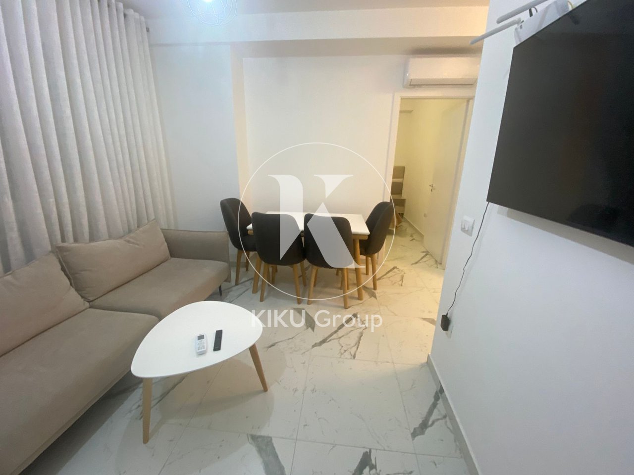 JEPET ME QIRA APARTAMENT 2+1+1 BALLKON Myslym Shyri