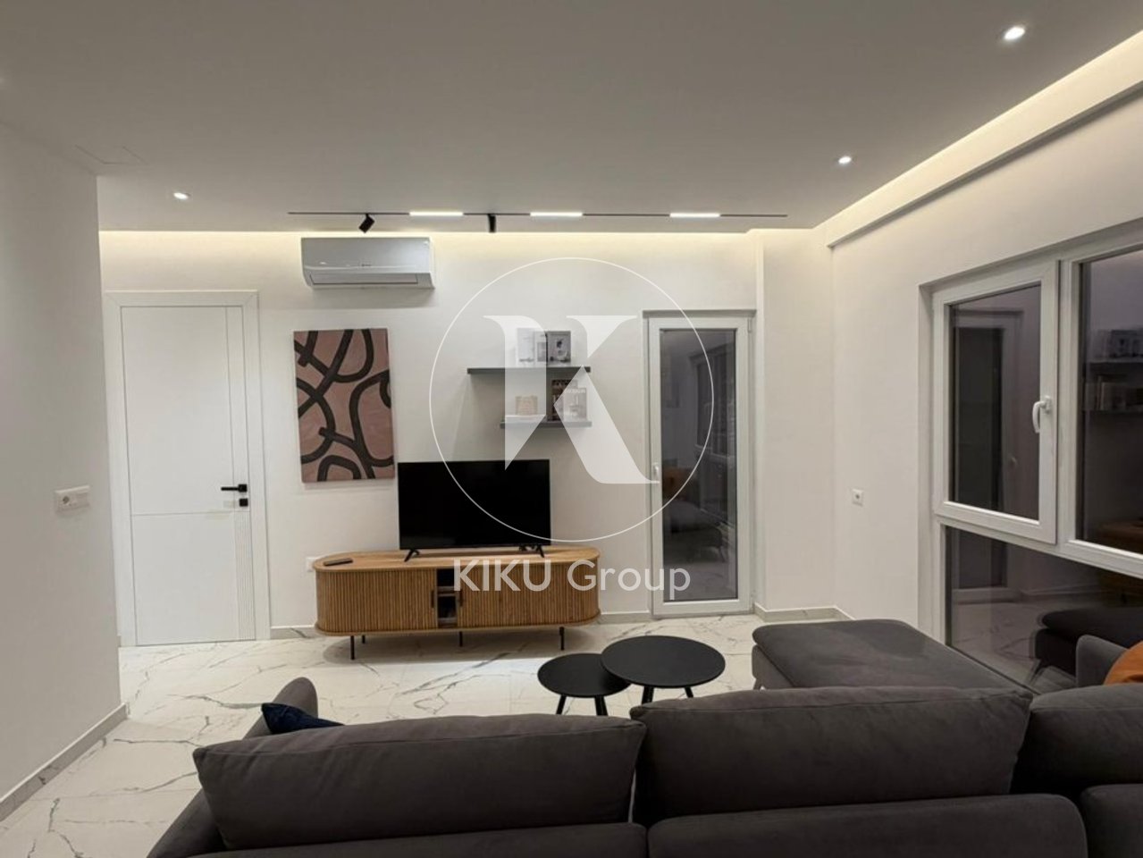 JEPET ME QIRA APARTAMENT 1+1 – ZOGU I ZI