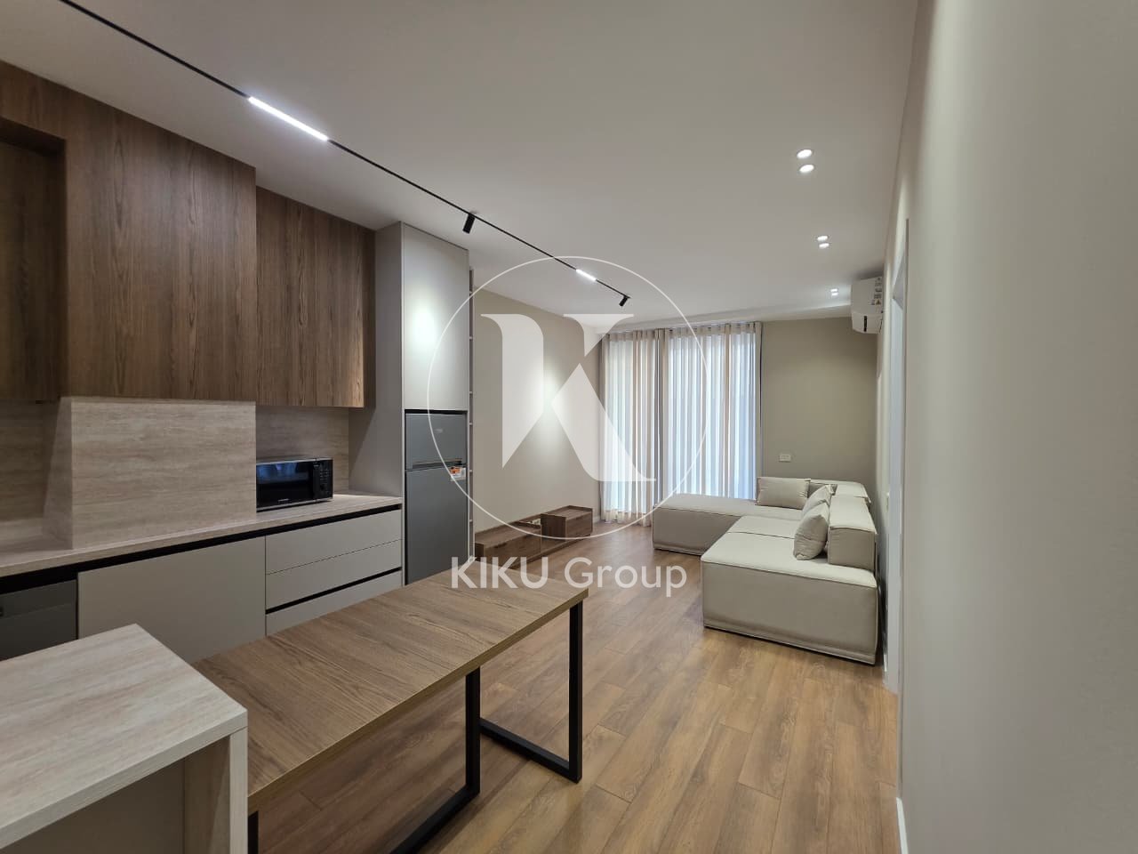 🌟 APPARTAMENTO DI LUSSO 2+1 IN AFFITTO
📍 Golden Tower, Via Mine Peza