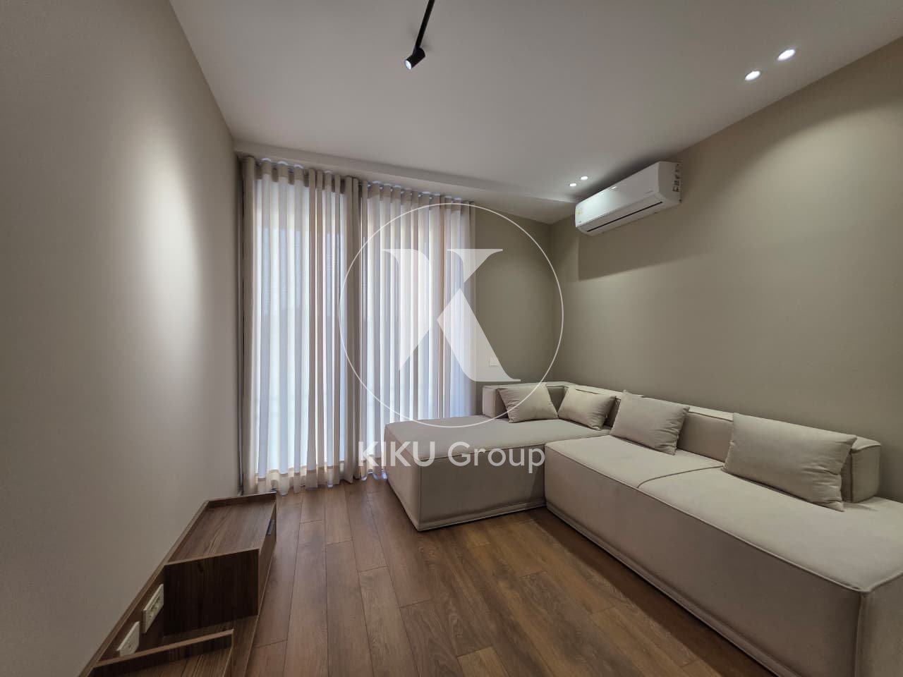 🌟 APPARTAMENTO DI LUSSO 2+1 IN AFFITTO
📍 Golden Tower, Via Mine Peza