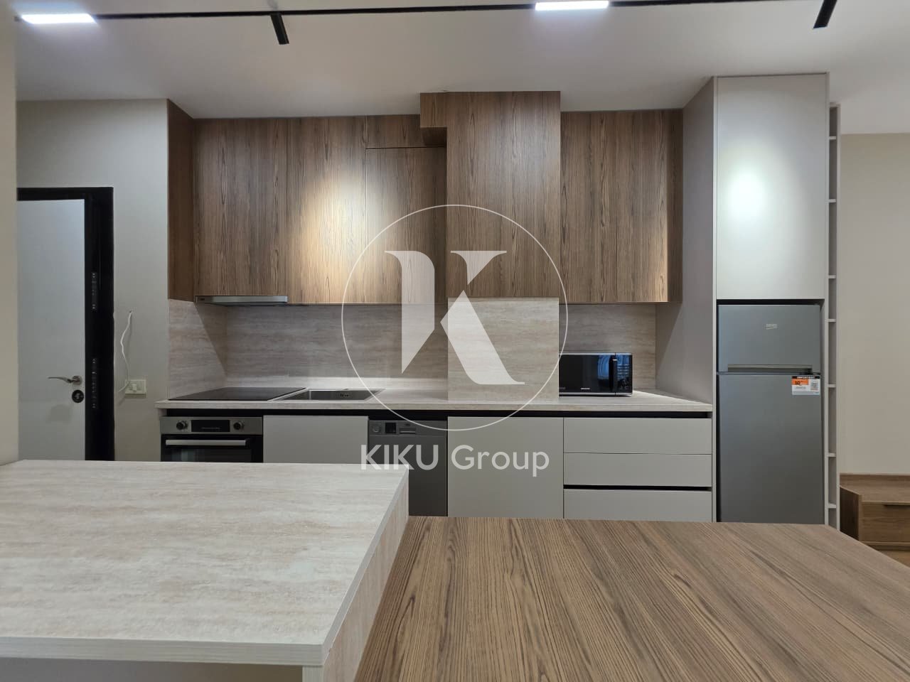 🌟 APPARTAMENTO DI LUSSO 2+1 IN AFFITTO
📍 Golden Tower, Via Mine Peza