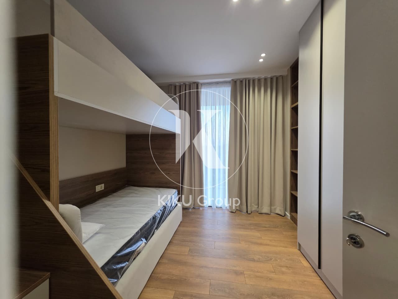 🌟 APPARTAMENTO DI LUSSO 2+1 IN AFFITTO
📍 Golden Tower, Via Mine Peza