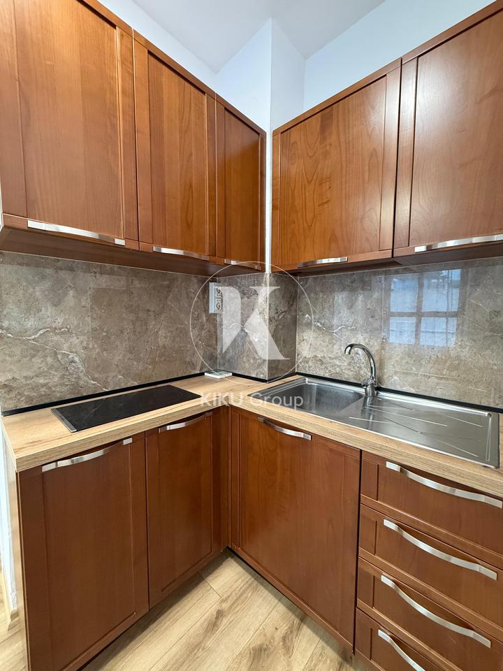 Jepet me qera per zyra 1+1 48 m2