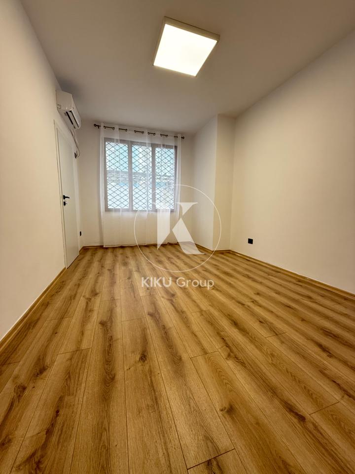 Jepet me qera per zyra 1+1 48 m2