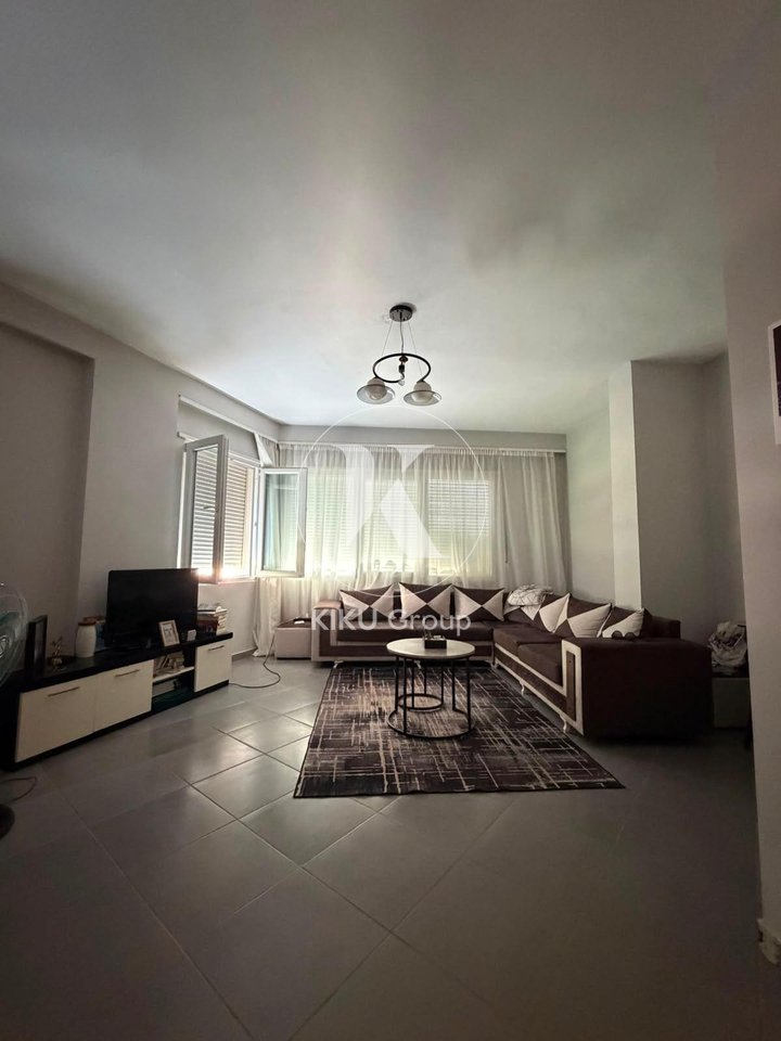 Appartamento 1+1 in Affitto – Vicino al Giardino Botanico, Tirana