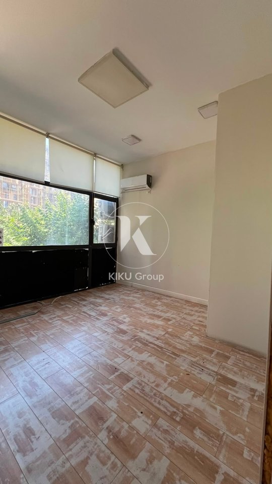 Locale Commerciale in Affitto – 200 m², Selvia
