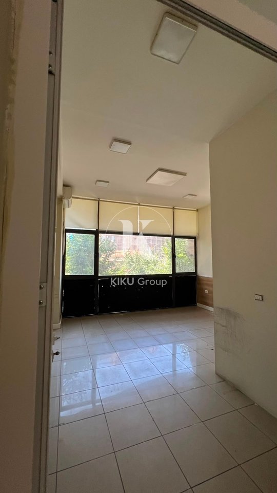 Locale Commerciale in Affitto – 200 m², Selvia