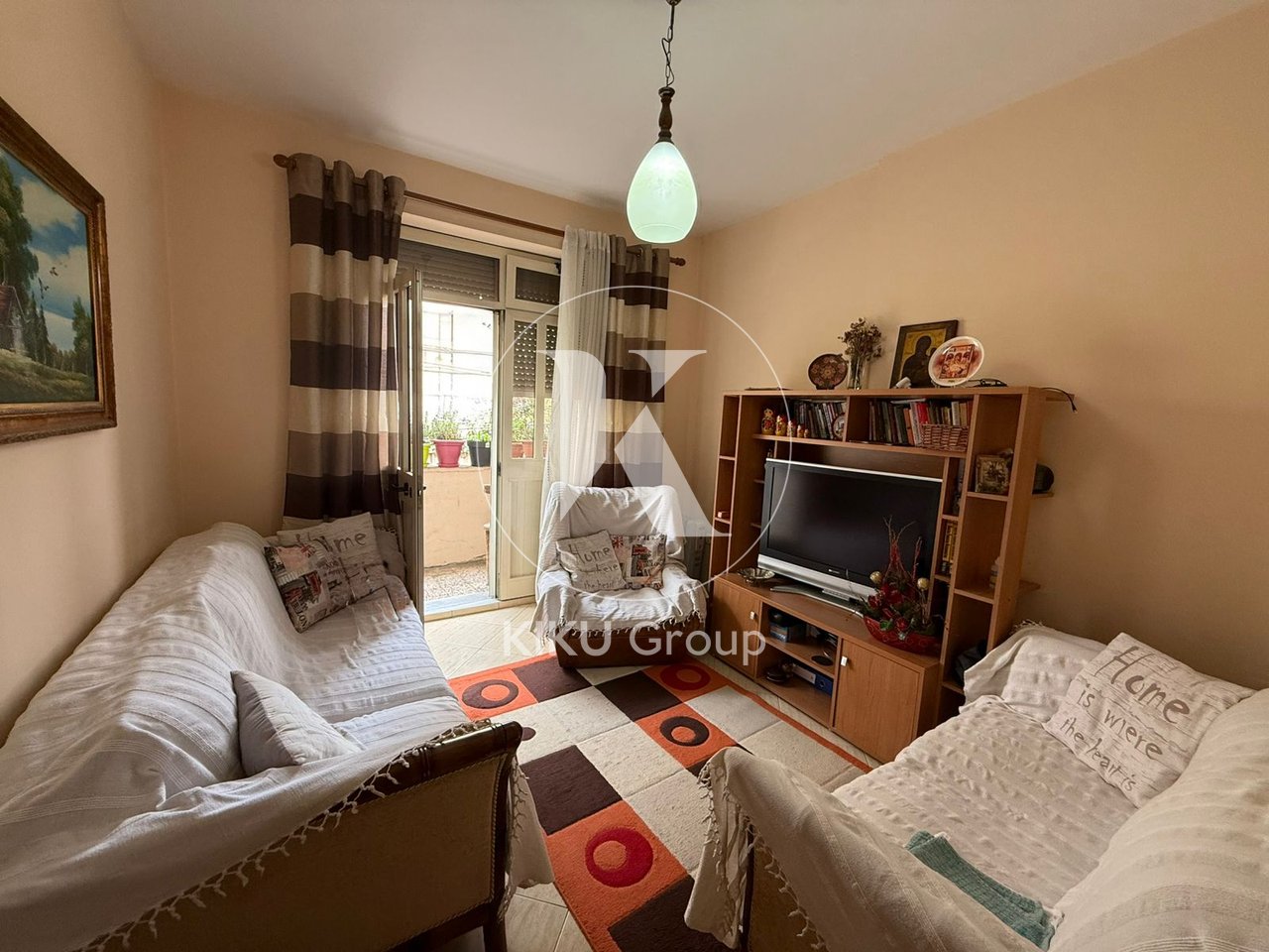 Shitet Apartament 2+1 – Rruga e Kavajës