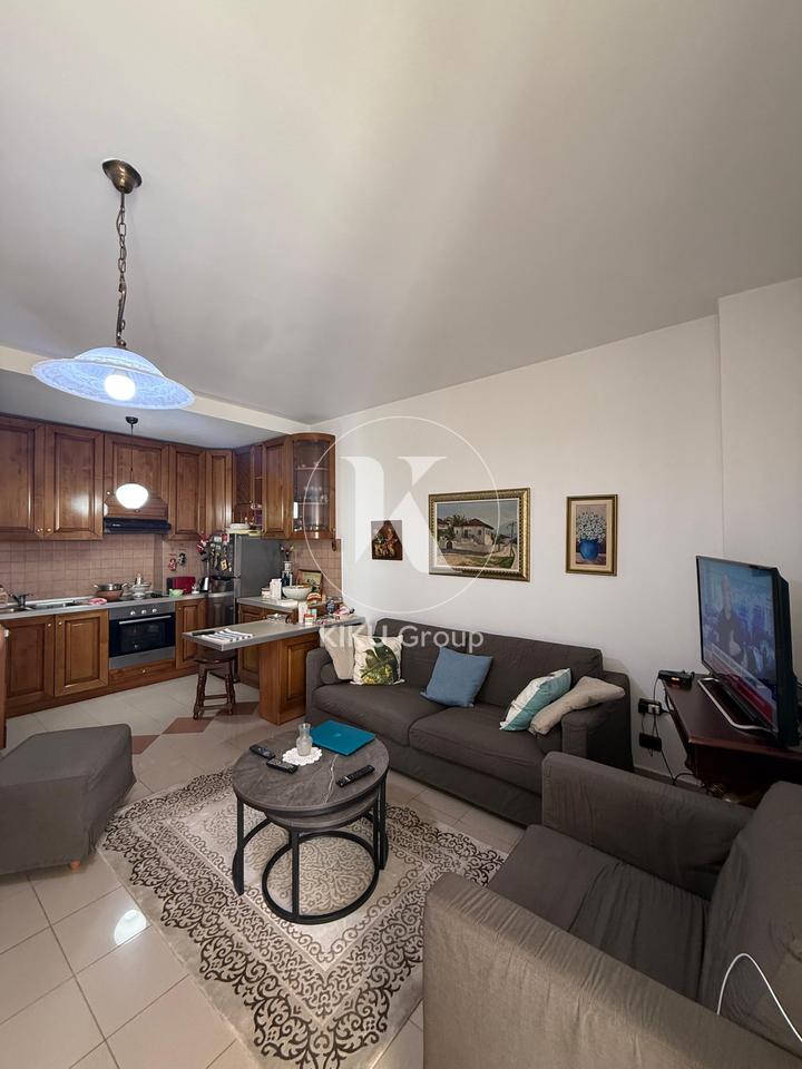 Shitet Apartament 2+1 – Pazari i Ri, Tiranë