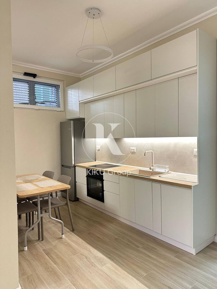 Affittasi appartamento 1+1 con ingresso privato – Via "Kongresi i Manastirit", Tirana