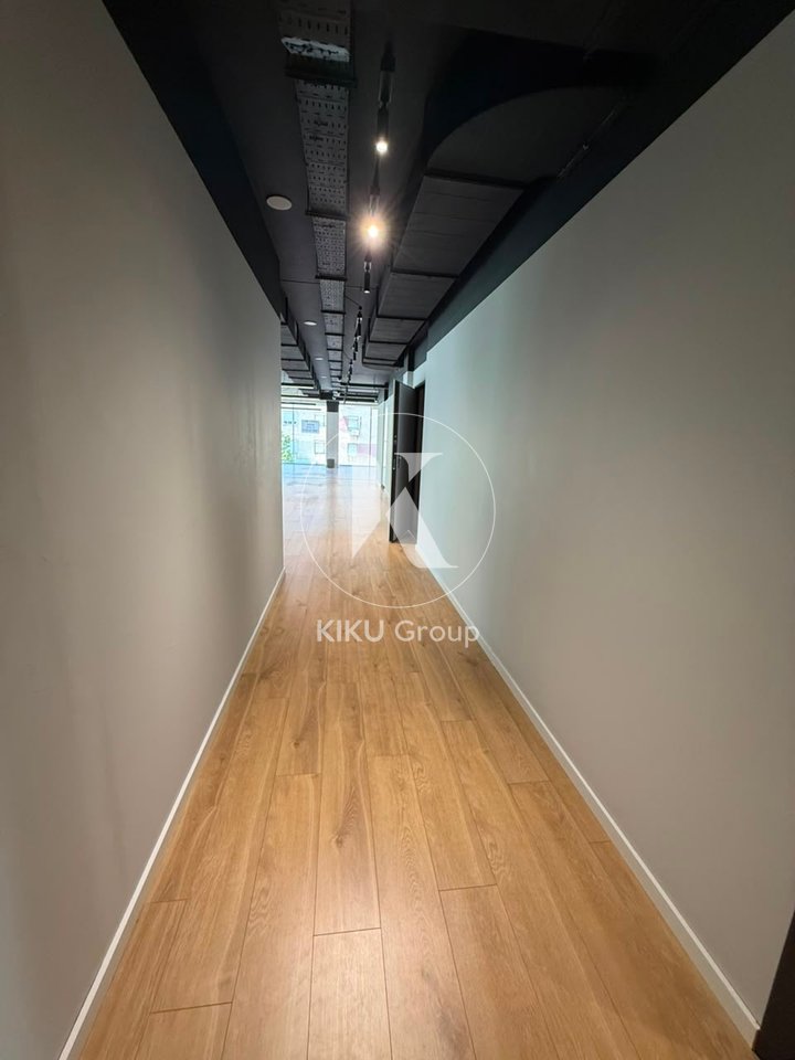 Ufficio in affitto 520 m² – Ish Bllok, Tirana