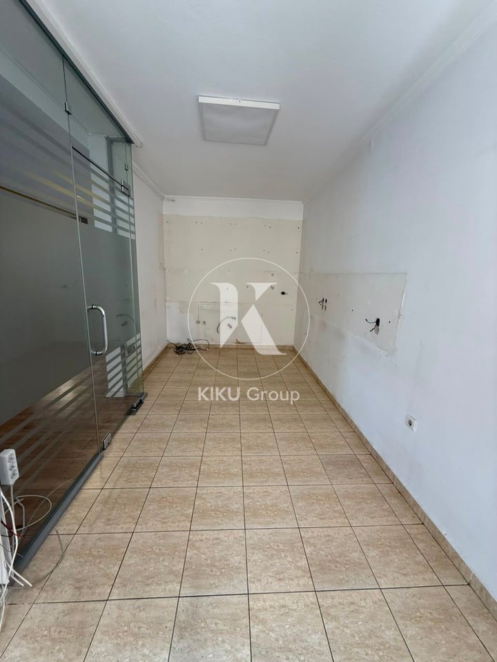 Ambient Zyre me Qira në Ish Bllok – 200 m²