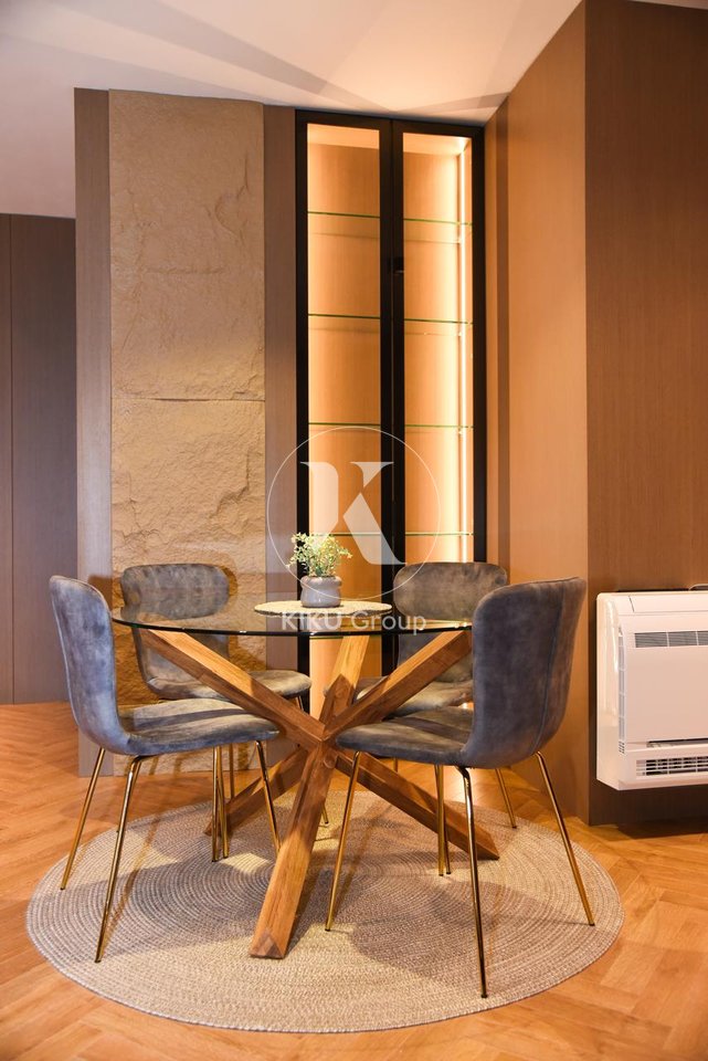 Apartament 2+1 Luksoz me Qira – Ish Ekspozita, Tiranë