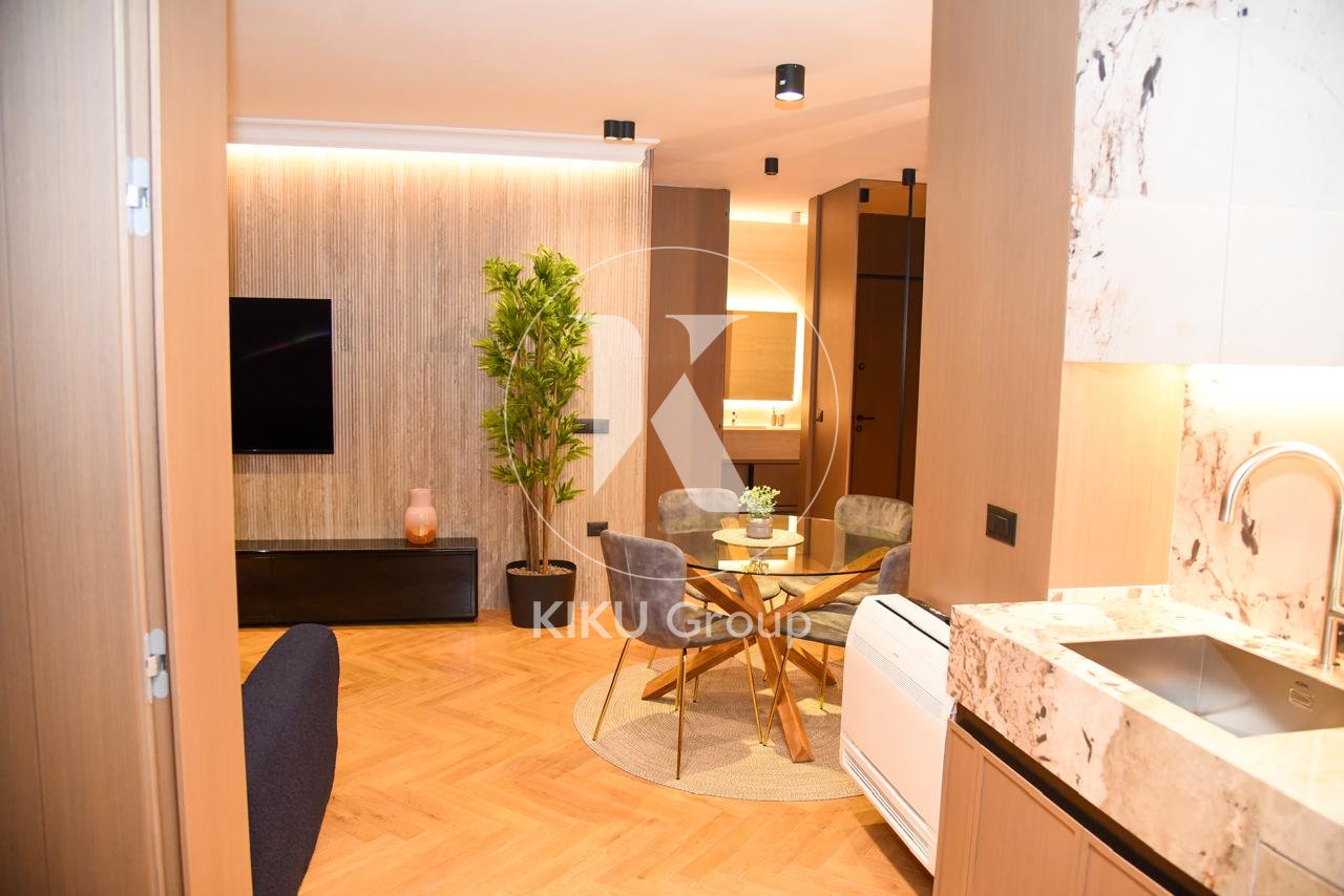 Apartament 2+1 Luksoz me Qira – Ish Ekspozita, Tiranë