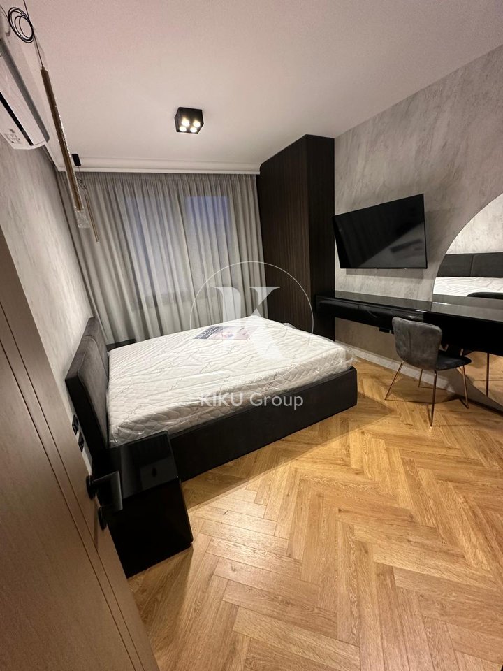 Apartament 2+1 Luksoz me Qira – Ish Ekspozita, Tiranë