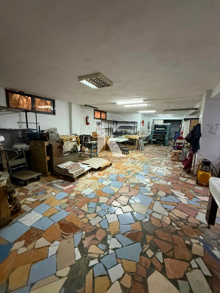 Locale Commerciale in Affitto – 9 Piani, Centro, Tirana