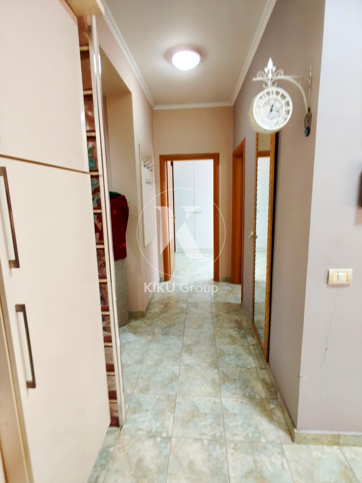 Shitet Apartament 3+1+2 – Yzberish, Tiranë
