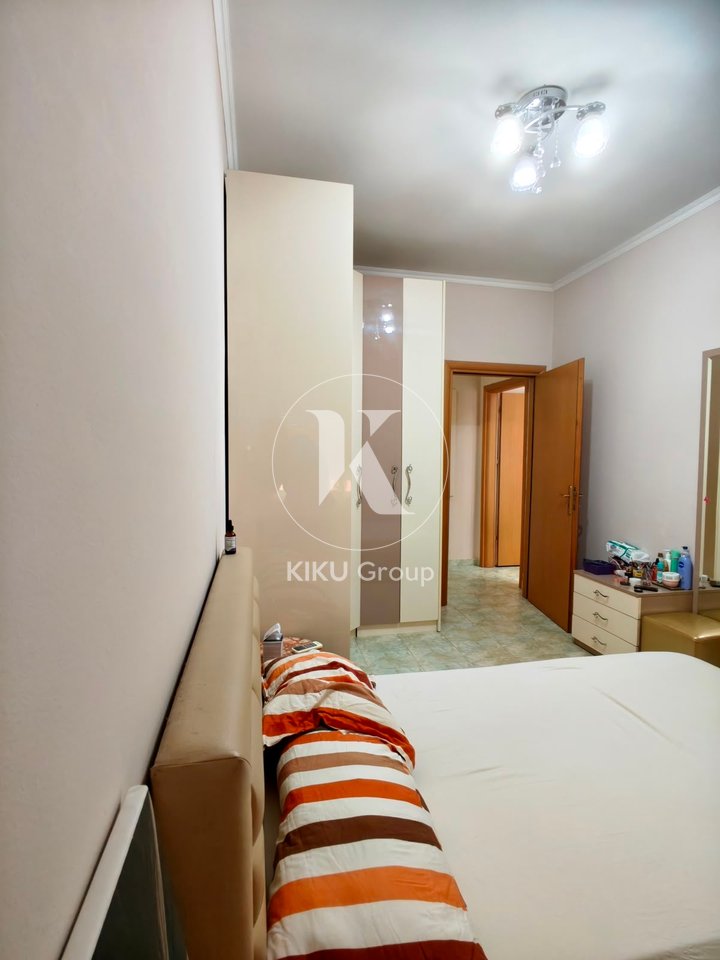 Shitet Apartament 3+1+2 – Yzberish, Tiranë
