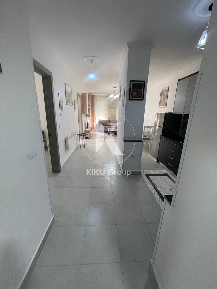 Affittasi Appartamento 2+1+2 – Via 5 Maggio, Tirana