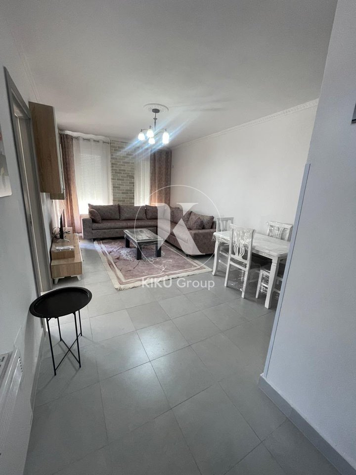 Affittasi Appartamento 2+1+2 – Via 5 Maggio, Tirana