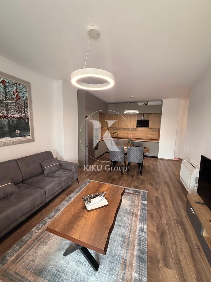 Affittasi Appartamento 2+1+2+Parcheggio – Pazari i Ri, Tirana