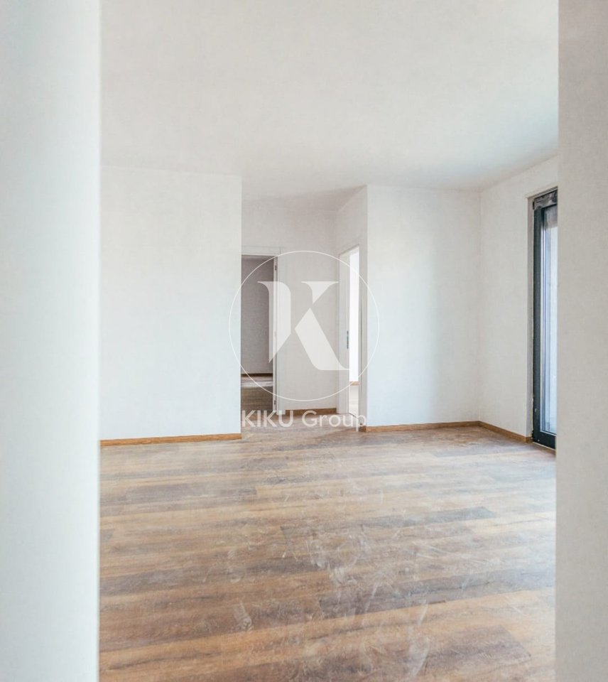 Apartment 3+1+2 with 2 Parking Spaces for Rent – Durrës Road