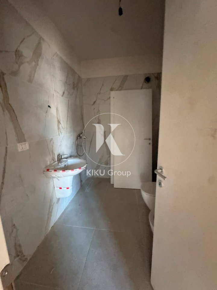 Shitet Apartament 2+1 – Kompleksi Sina, Yzberisht