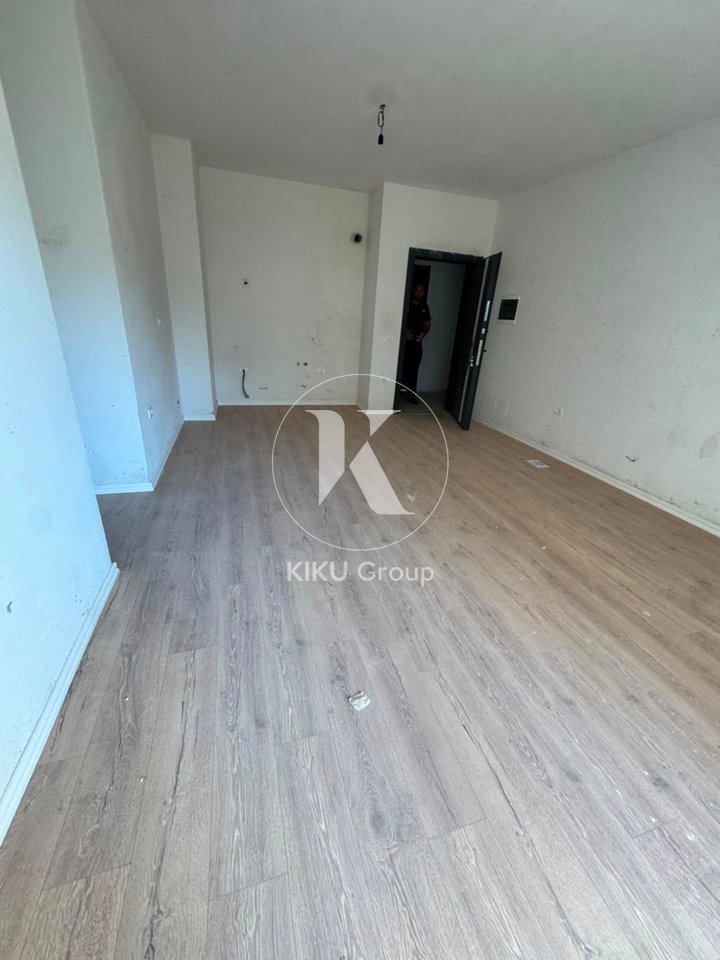 Shitet Apartament 2+1 – Kompleksi Sina, Yzberisht