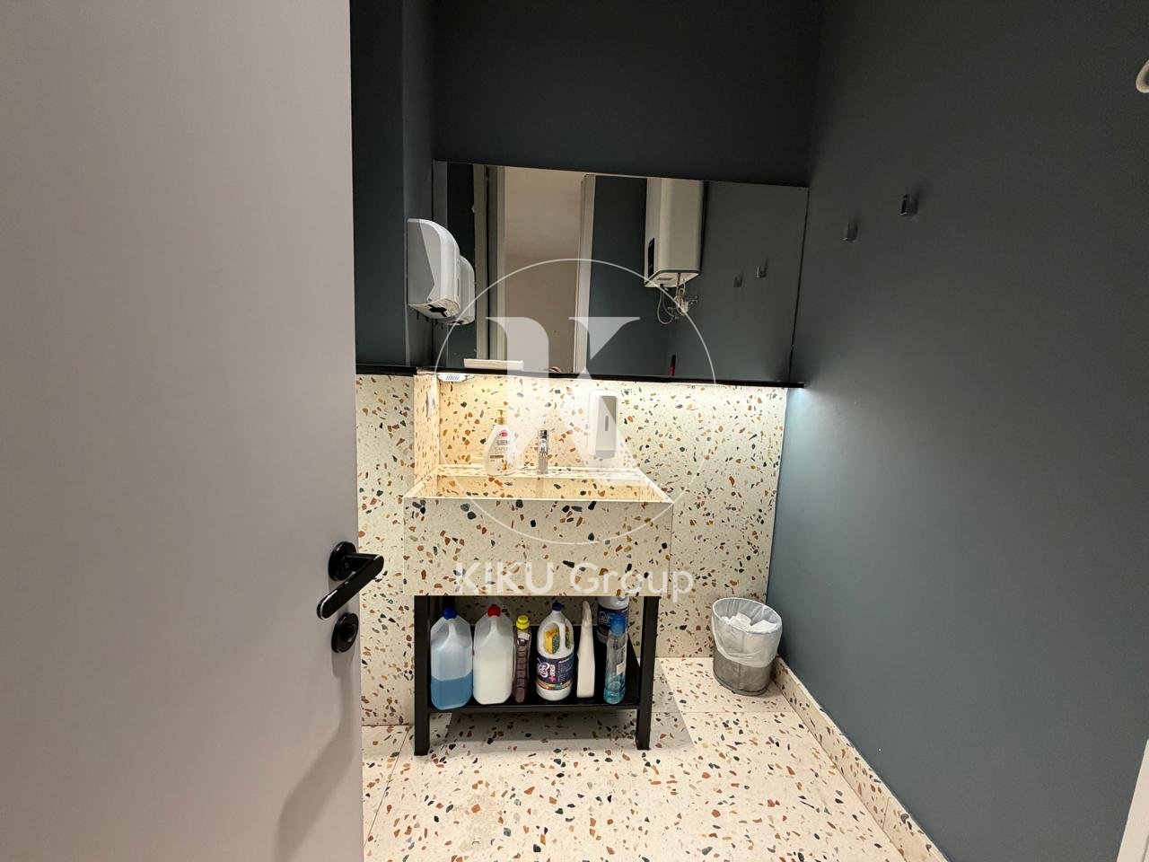 Spazio Ufficio in Affitto – Bllok