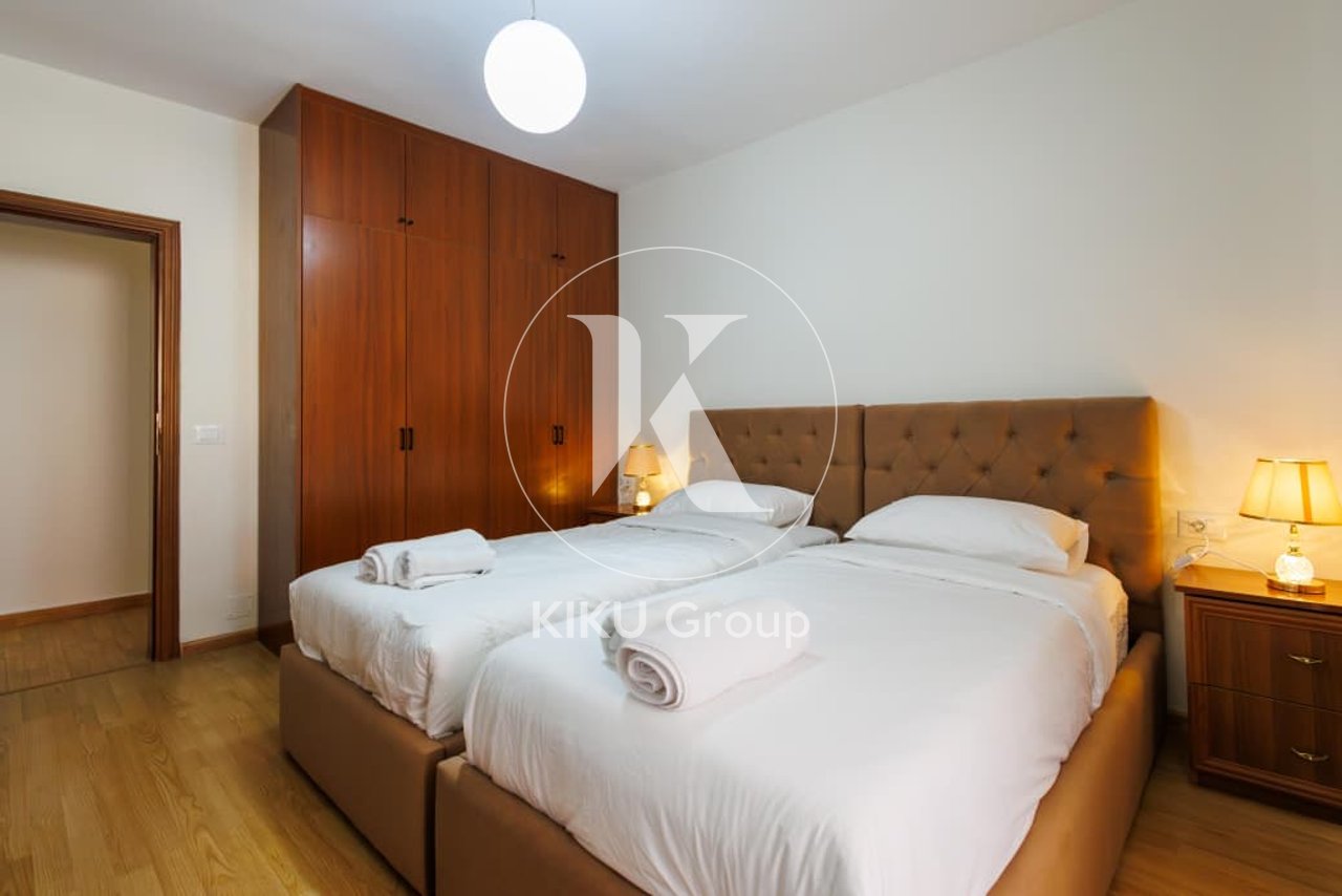 Appartamento 4+1+2 in affitto nel centro, via Durrës, Tirana