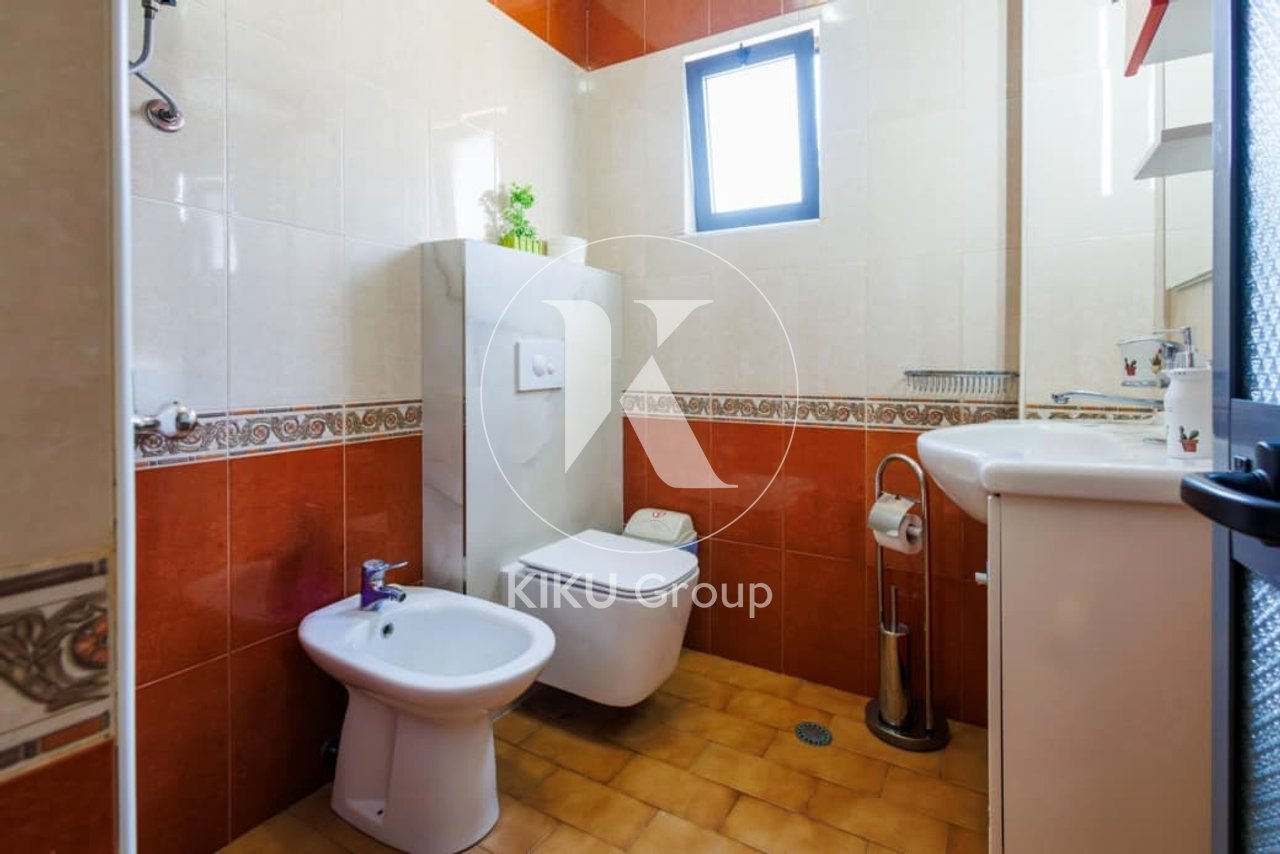 Appartamento 4+1+2 in affitto nel centro, via Durrës, Tirana