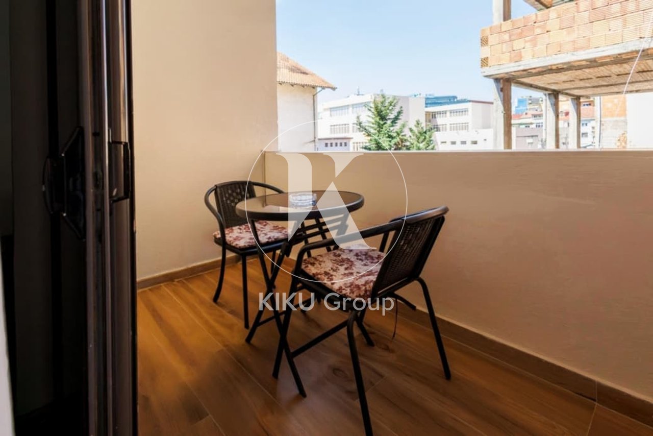 Appartamento 4+1+2 in affitto nel centro, via Durrës, Tirana