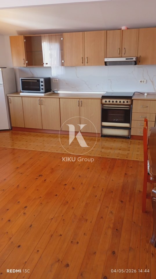 Jepet me Qira Apartament 2+1 – Pjesë Vile | Kodra e Priftit