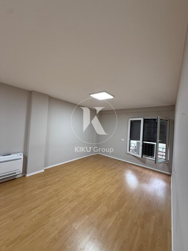 AMBIENT ZYRE FOR RENT – KAVAJË STREET, MINISTRY OF EDUCATION