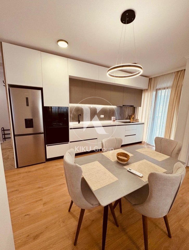 APARTAMENT 2+1 ME QIRA – RRUGA E DURRËSIT, PRANË HOTEL COLOSSEO