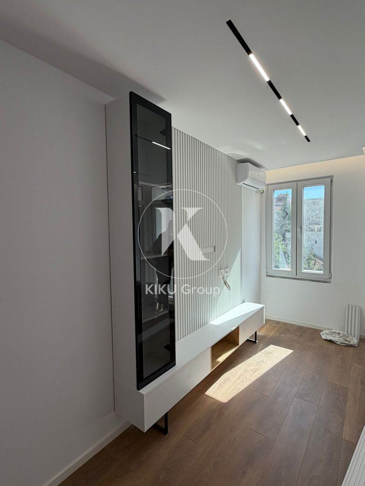 Appartamento 1+1 in Affitto – 21 Dhjetori, vicino all'Hotel Mondial