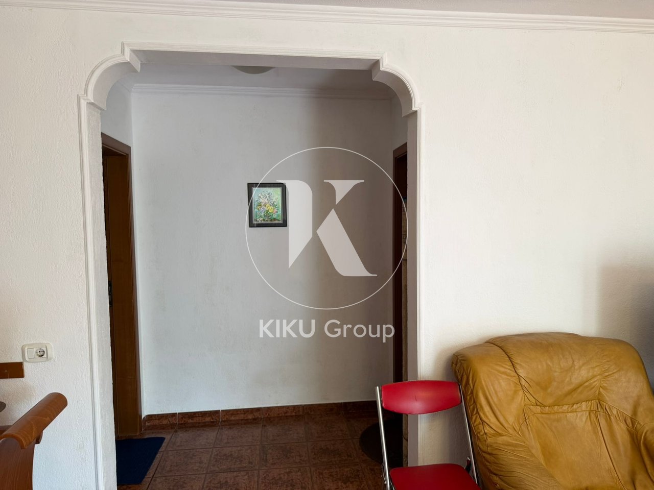 Shitet Apartament 2+1 – Përballë Ringut