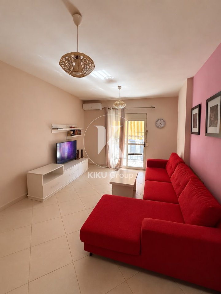 Shitet Apartament 2+1+2 pranë Rrugës së Kosovareve
