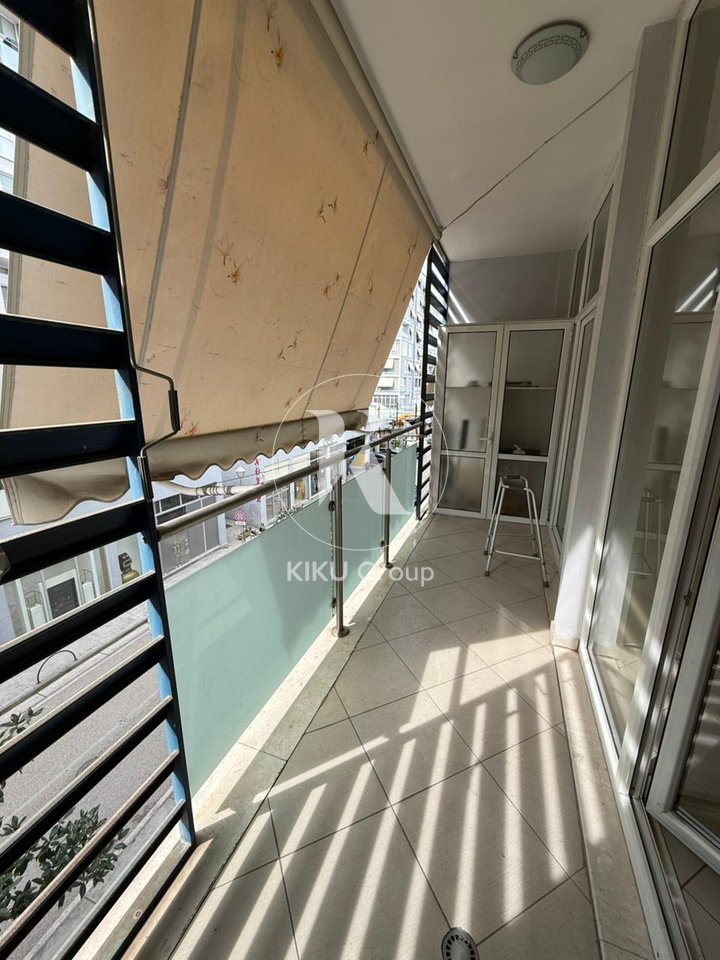 Shitet Apartament 1+1 në Kika 2