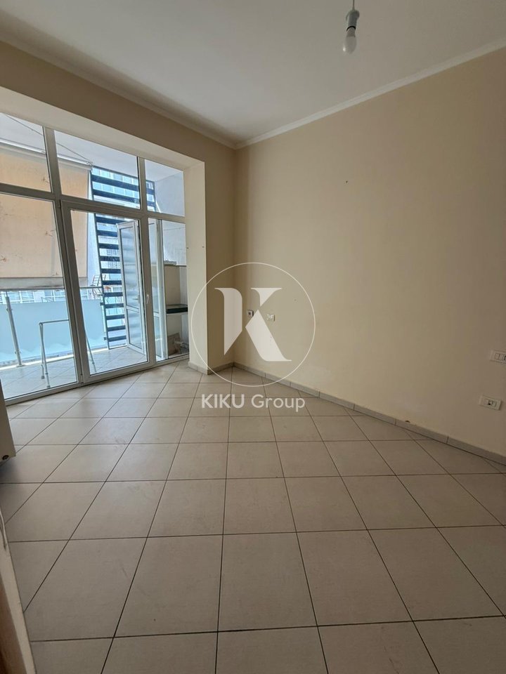 Shitet Apartament 1+1 në Kika 2