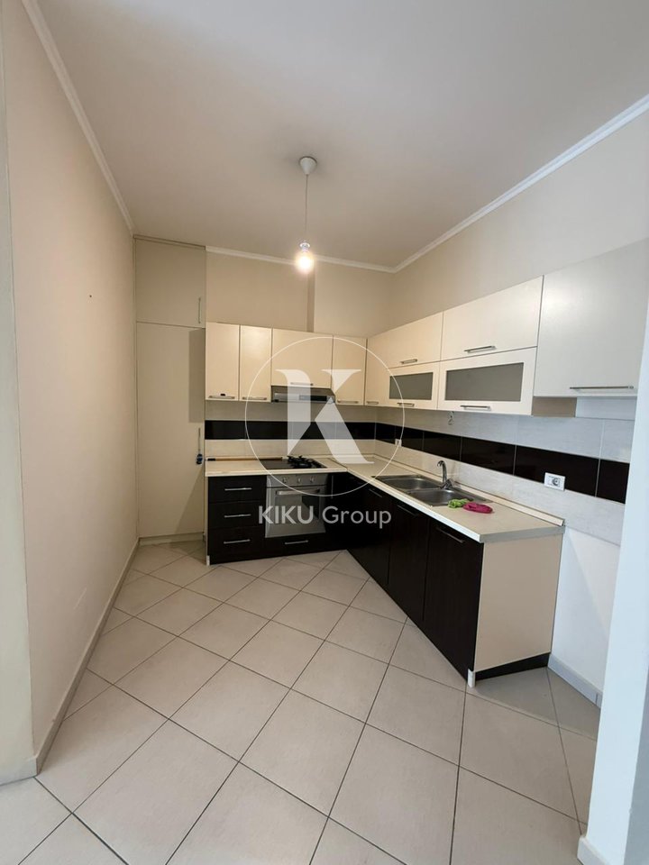 Shitet Apartament 1+1 në Kika 2