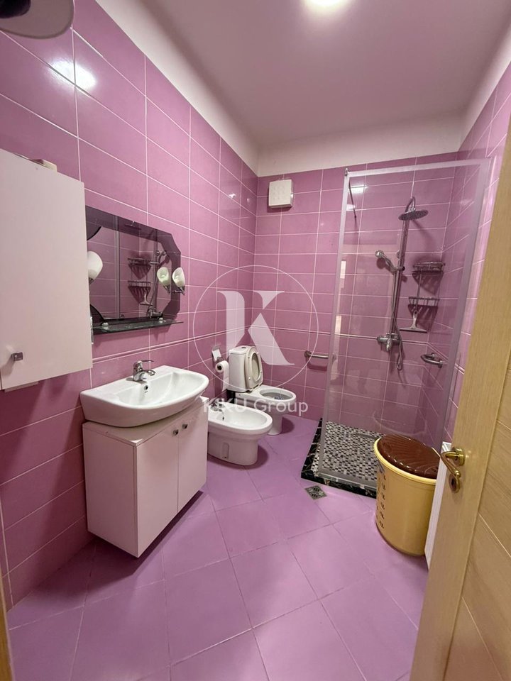 Shitet Apartament 1+1 në Kika 2