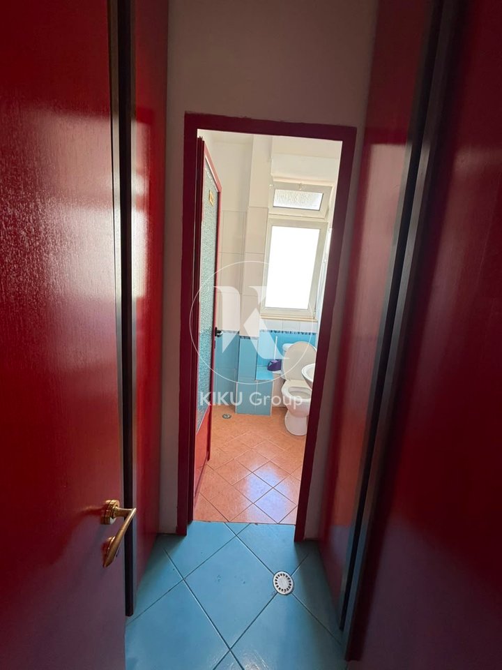 Shitet ambient biznesi pranë Mine Pezës