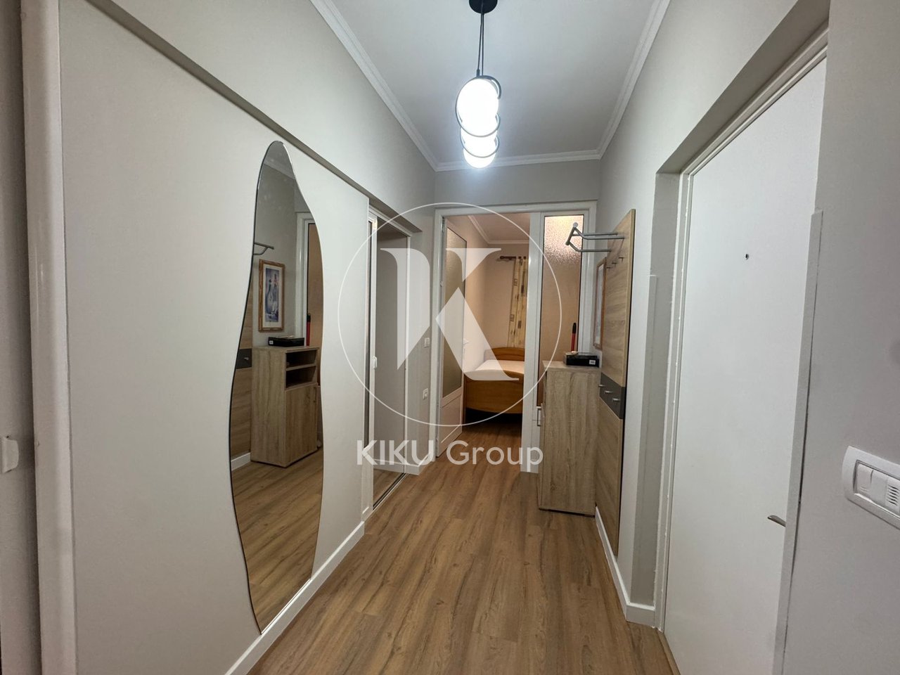 Jepet me Qira Apartament 2+1 në Bllok