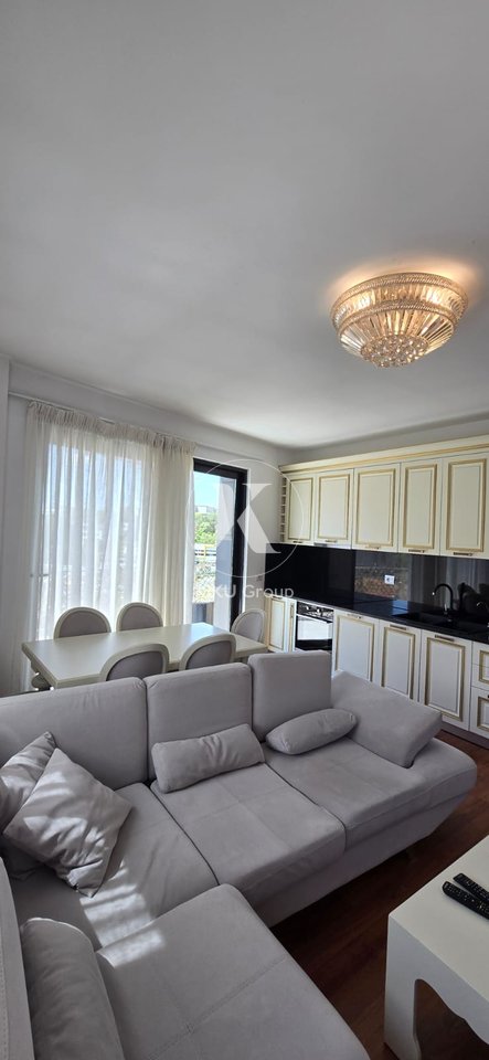 Affittasi appartamento 2+1 con super veranda – Via Elbasanit
