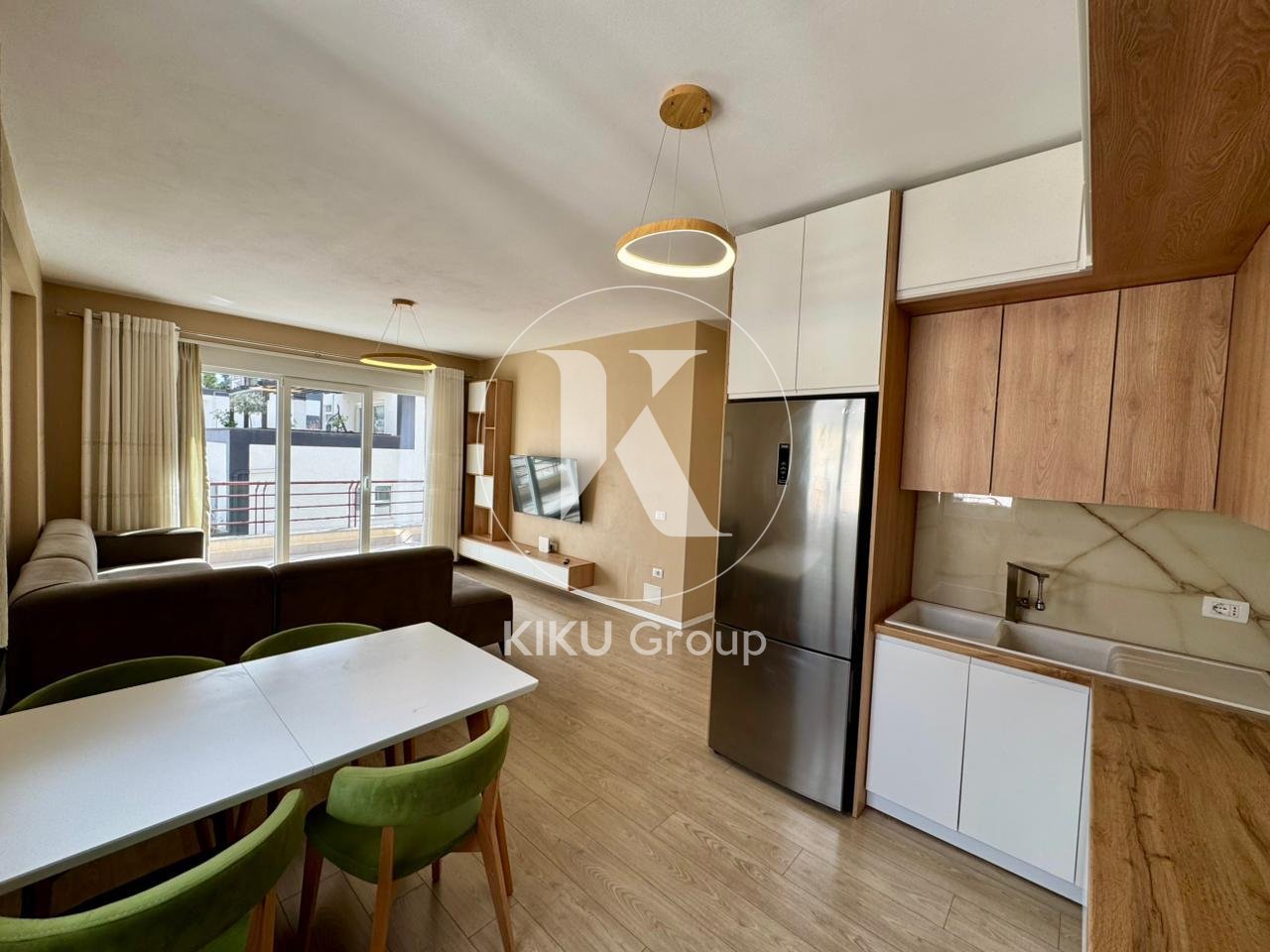Appartamento 2+1+2 con Balcone in Vendita – FZ