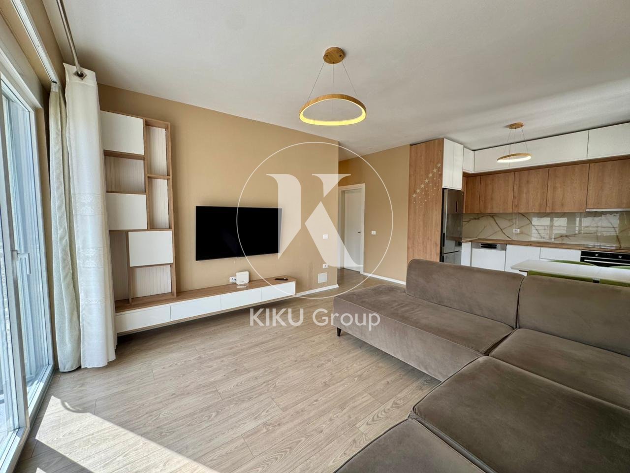 Appartamento 2+1+2 con Balcone in Vendita – FZ